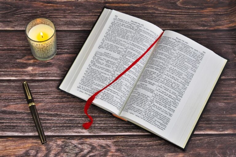 La Lectura Espiritual: Un Alimento Esencial para el Alma
