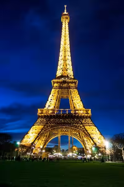 que-torre-visitar-en-la-sagrada-familia